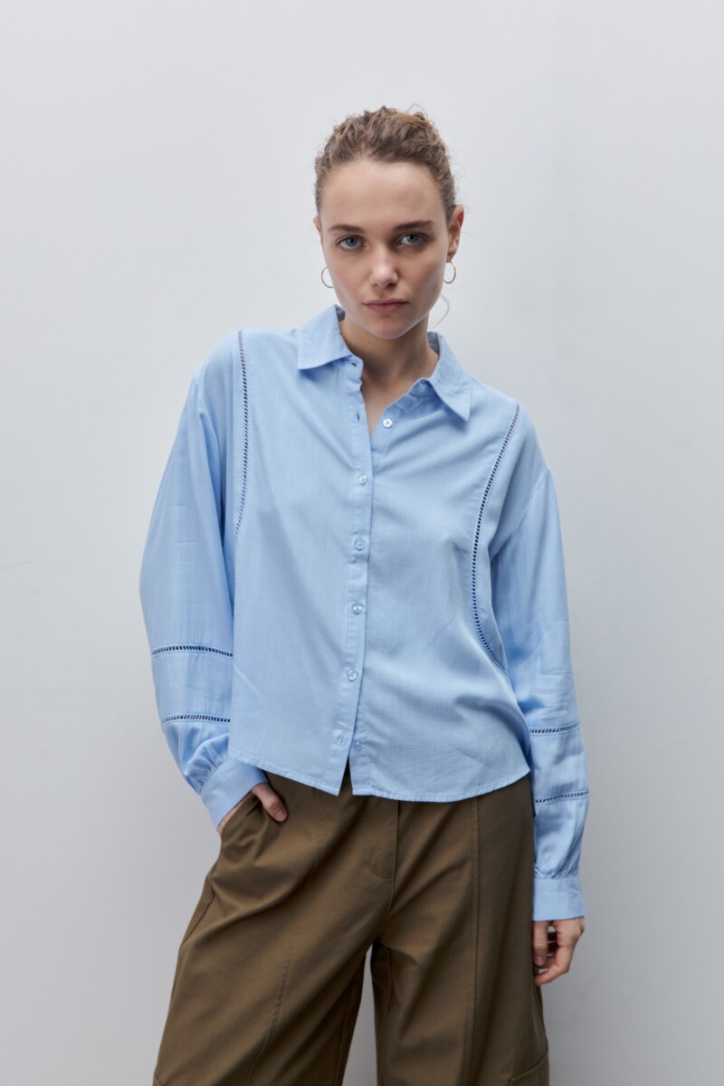 CAMISA YUKA Celeste
