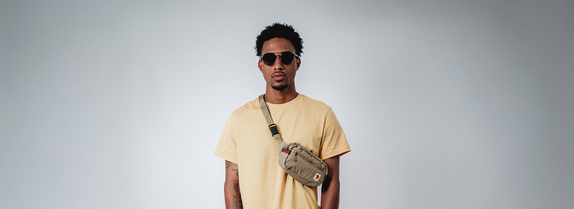 Accesorios Urbanos que Transforman tu Outfit sin Gastar