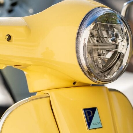 Vespa VXL 150 Amarillo