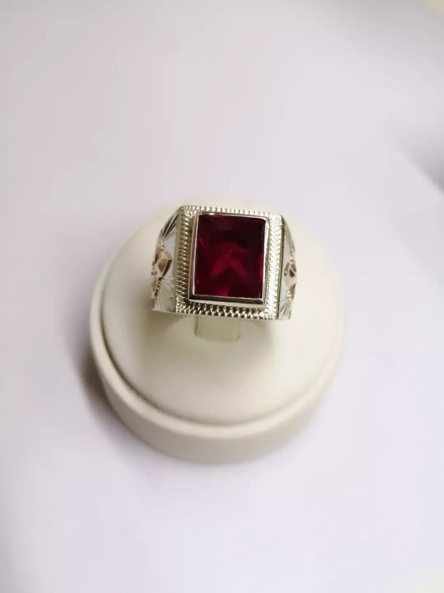 Anillo sello caballero plata y oro piedra rectangular rubi 