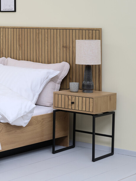 Mesa de luz HEMDRUP 1 cajón color roble Mesa de luz HEMDRUP 1 cajón color roble