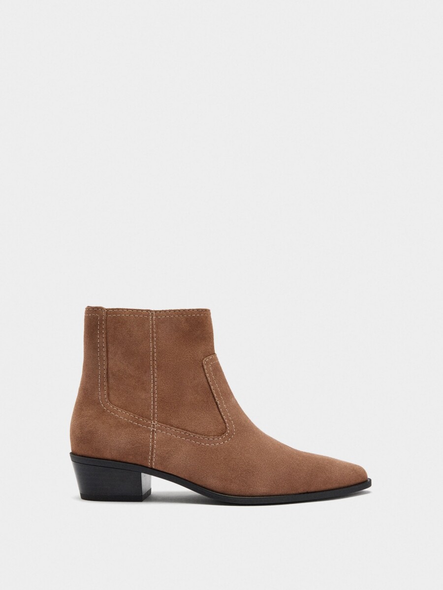 Botines De Piel Con Pespuntes camel