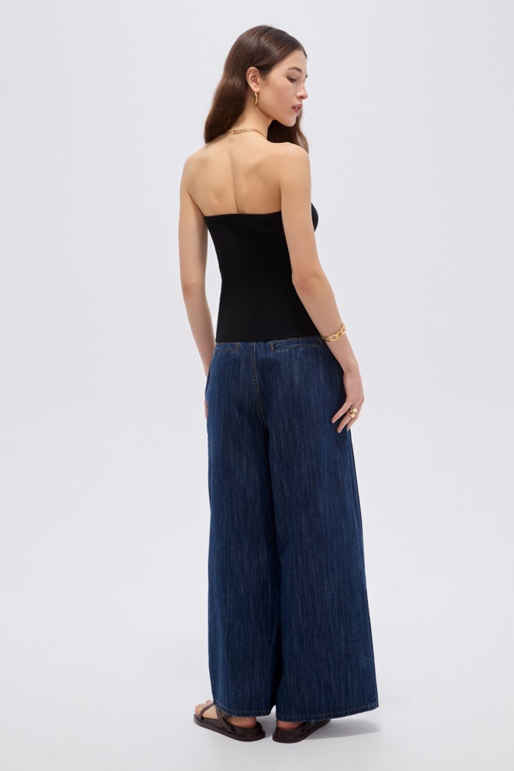 Tops Kartun Negro