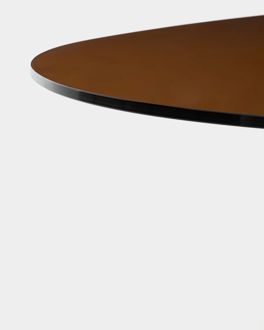 Mesa de centro Olir de vidrio templado y acero marrón 140 x 80 cm Mesa de centro Olir de vidrio templado y acero marrón 140 x 80 cm