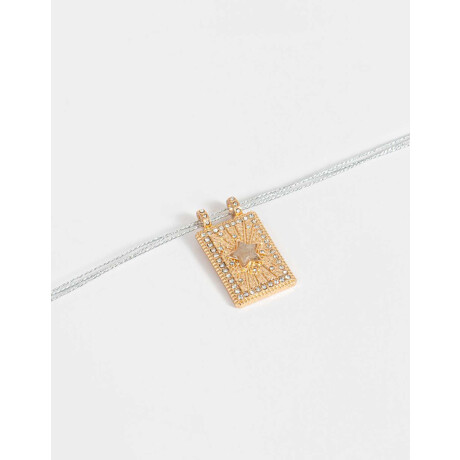 Collar Corto Hilo Dije Naipe Dorado