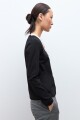 Remera bicolor negro