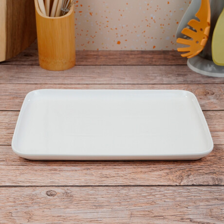 Bandeja rectangular de ceramica blanca Bandeja rectangular de ceramica blanca