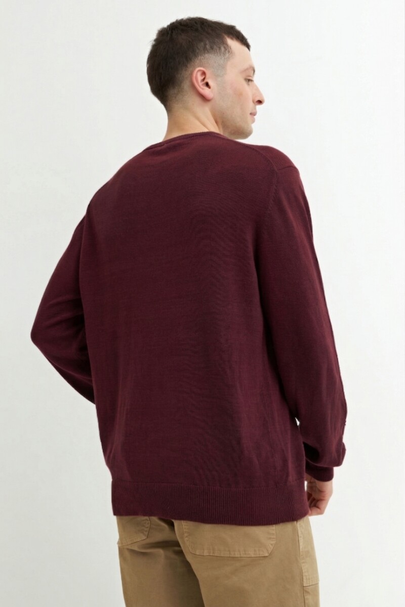 Sweater escote en V BORDO