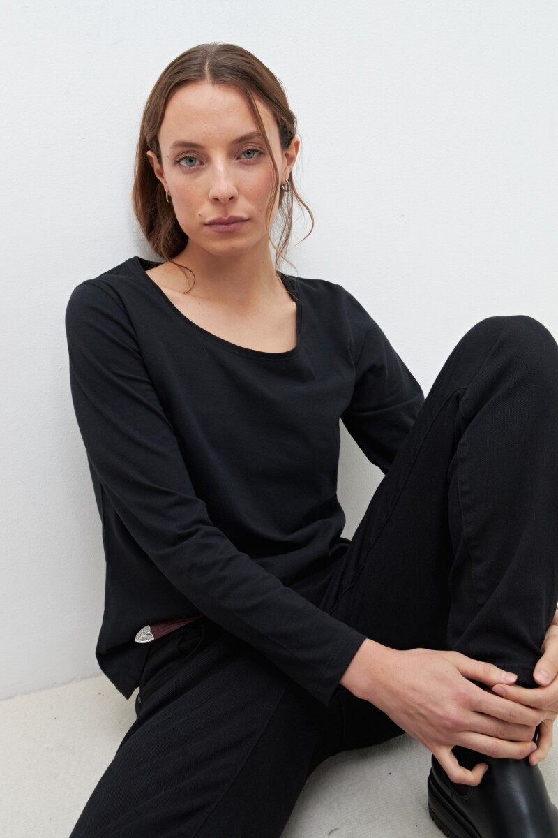 Remera escote base manga larga - negro 