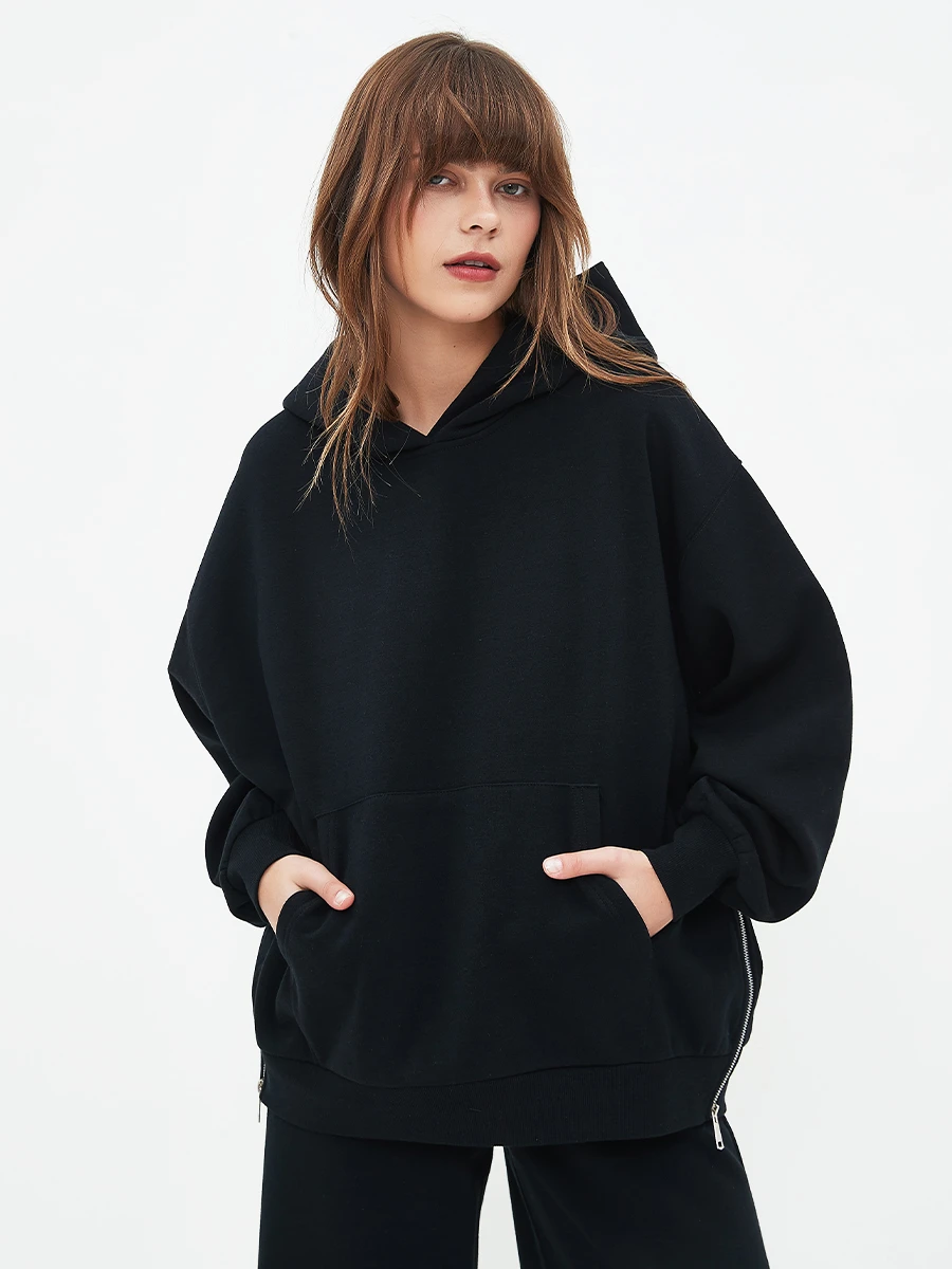 HOODIE BENICIO - NEGRO 