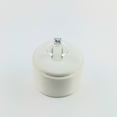 Anillo de plata 925 con circonia. Anillo de plata 925 con circonia.