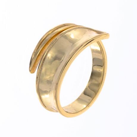 Anillo de plata 925 con baño de oro amarillo. Anillo de plata 925 con baño de oro amarillo.