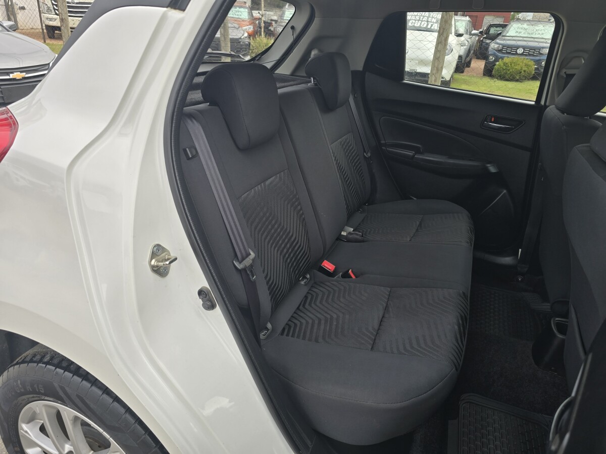 Suzuki Swift GL 1.2 EXCELENTE ESTADO! | Permuta / Financia Suzuki Swift GL 1.2 EXCELENTE ESTADO! | Permuta / Financia