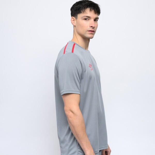 REMERA BOLT Umbro Hombre 054