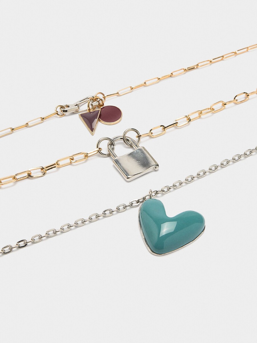 Set De Collares De Eslabones Corazón multicolor