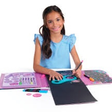 Set para dibujar hojas negras y lapiceras Set para dibujar hojas negras y lapiceras