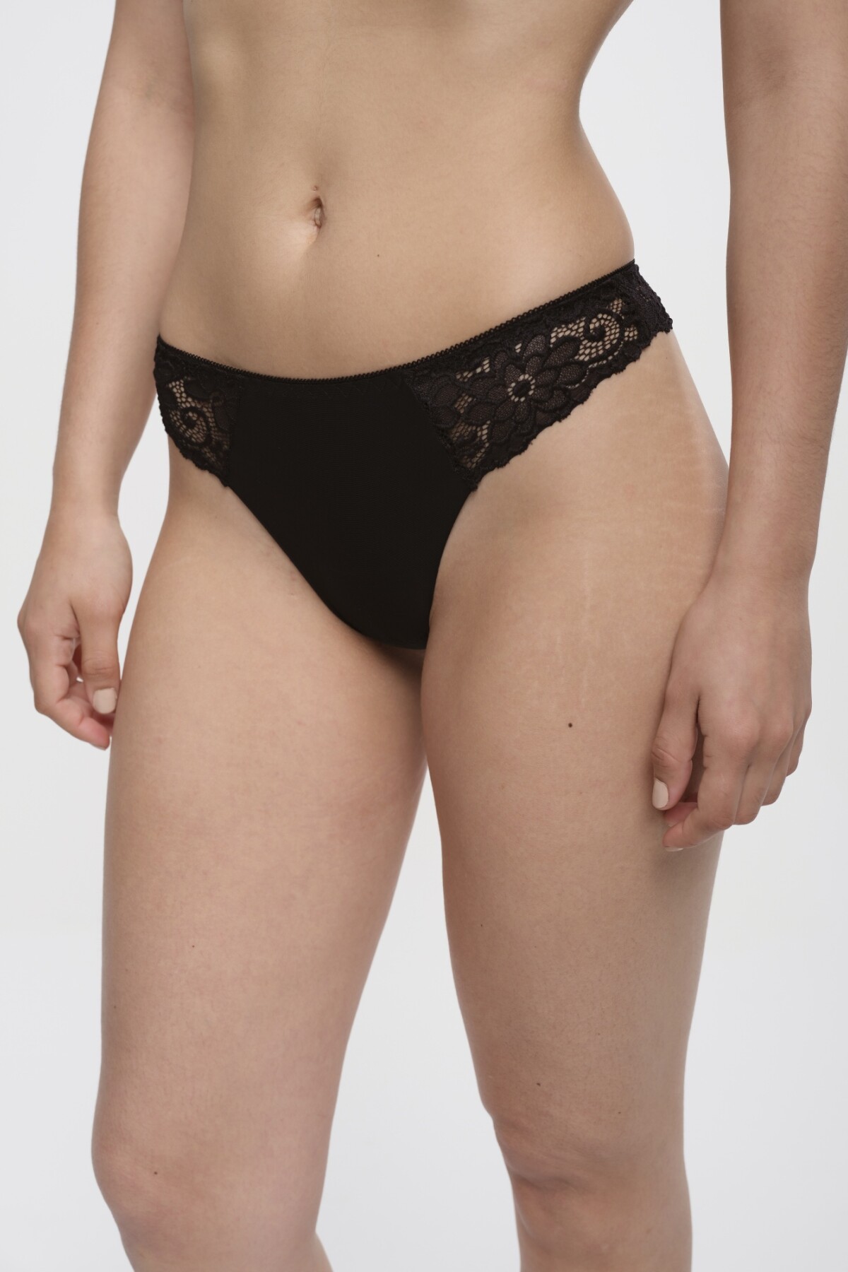 Colaless Arabella Negro