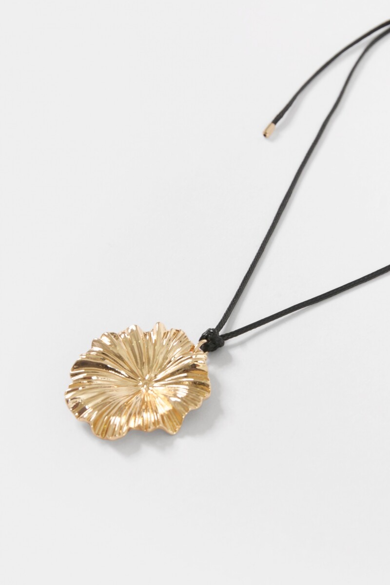 Collar cordón flor dorado
