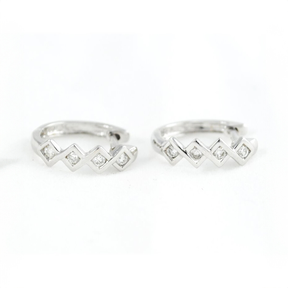 Caravanas En Oro Blanco 18K Con Brillantes 