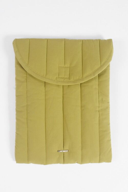 Estuche porta laptop puffy 13 pulgadas verde