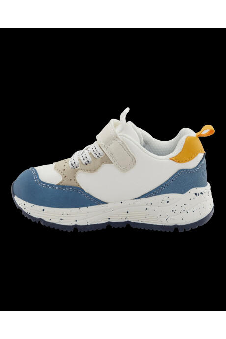 Championes casuales, diseño colorblock Championes casuales, diseño colorblock
