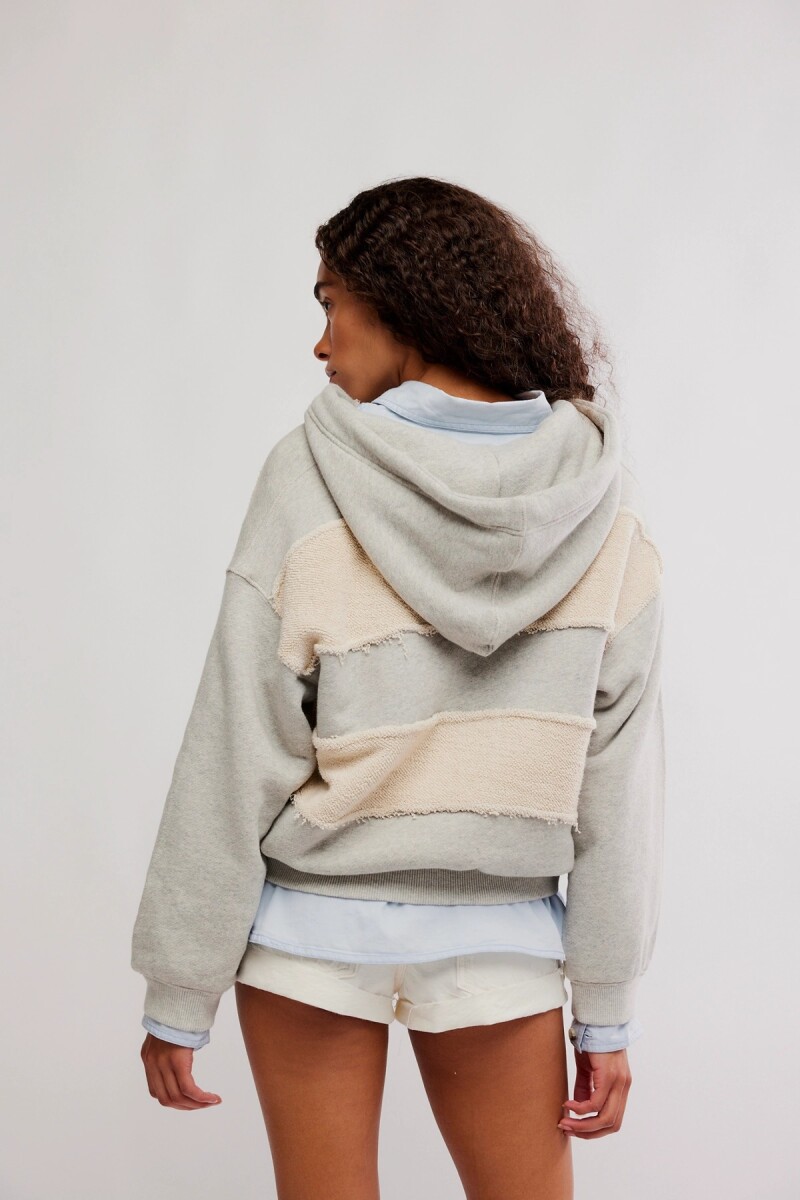 BUZO CON CAPUCHA CAMP CRUSH Gris