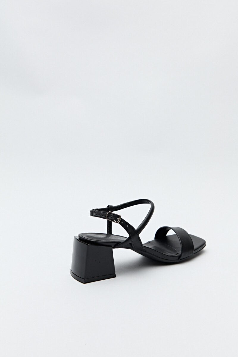 SANDALIA NINA Negro