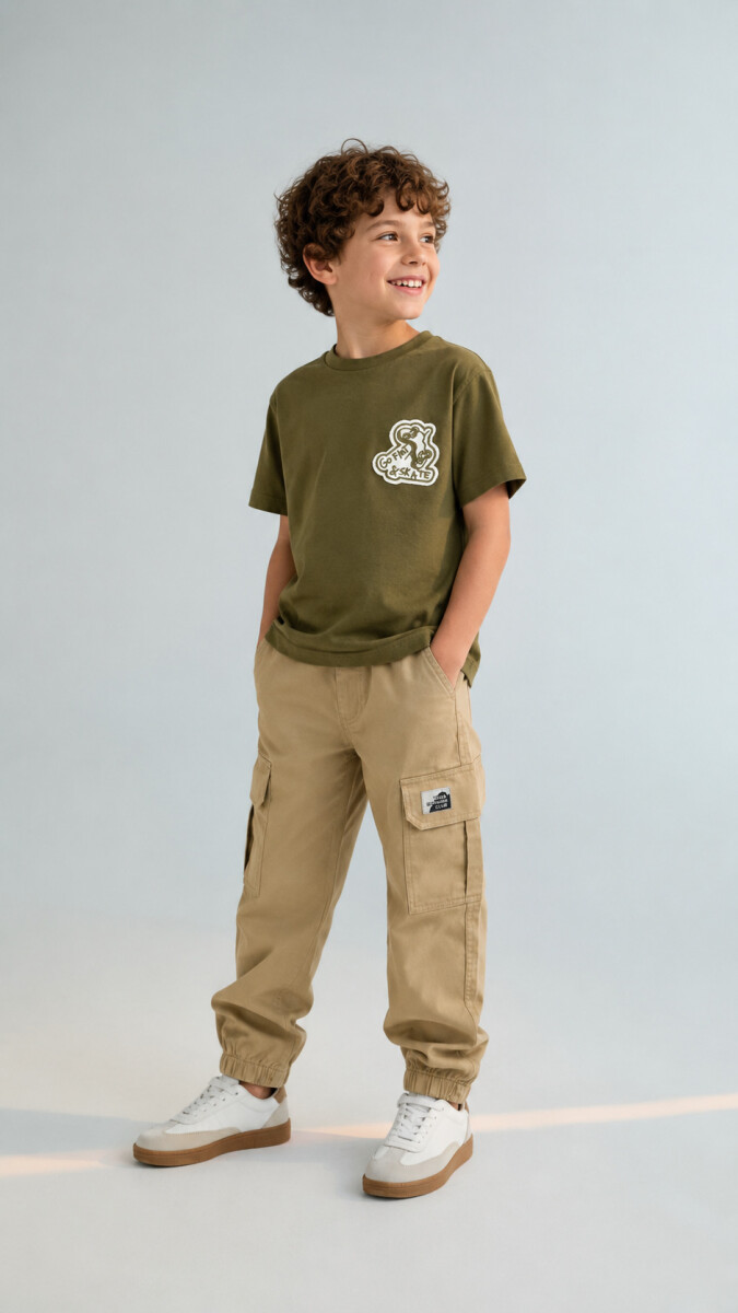 REMERA KEMENA - VERDE MILI 