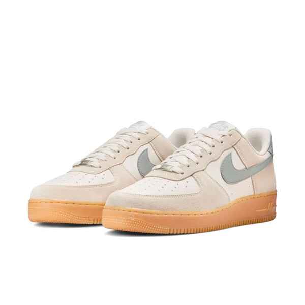 Championes Nike Air Force 1 '07 LV8 de Hombre - FQ8714-002 Beige