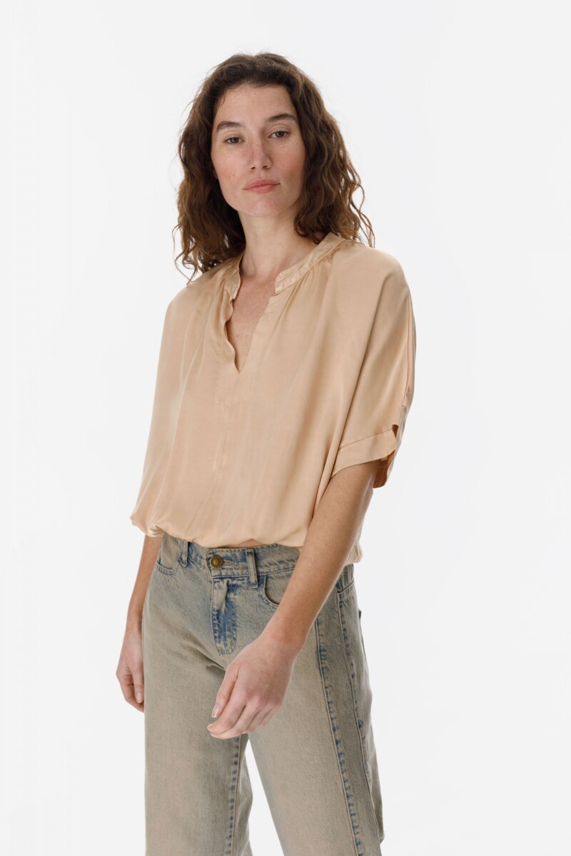 Blusa Magda Camel