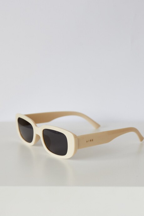 DIANA SUNNIES OFF WHITE
