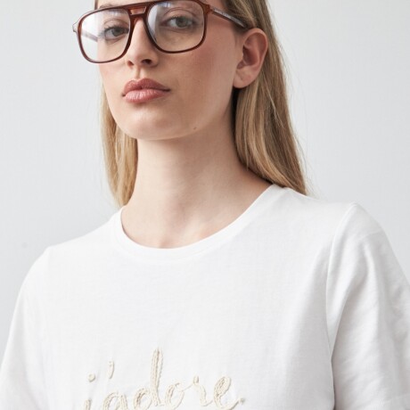 REMERA ADORE Blanco