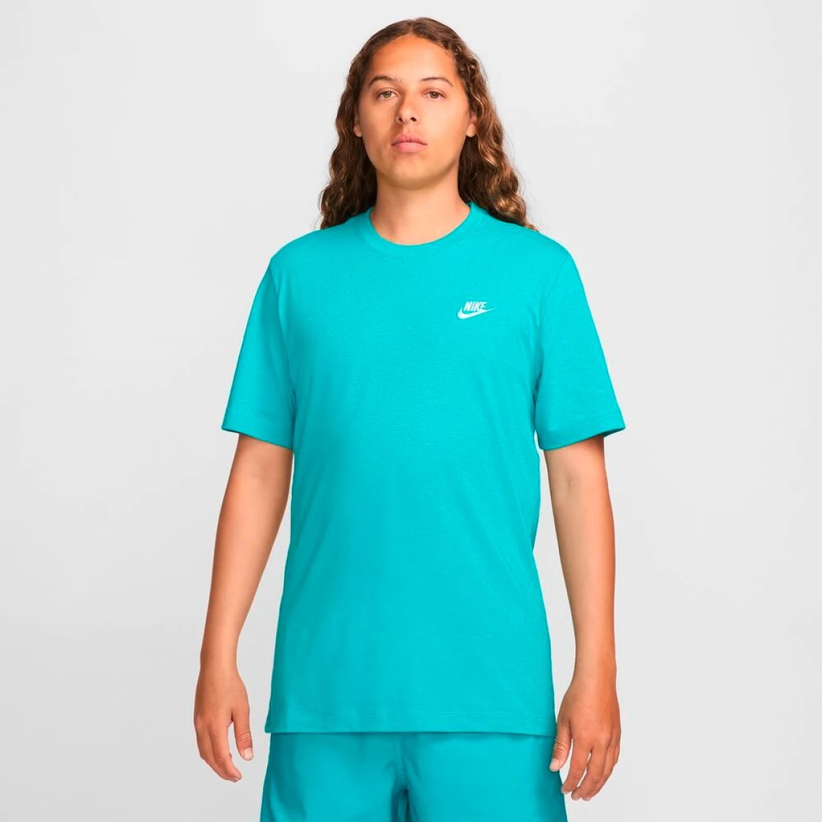 Remera Nike Sportswear Club Tee de Hombre - Multicolor 