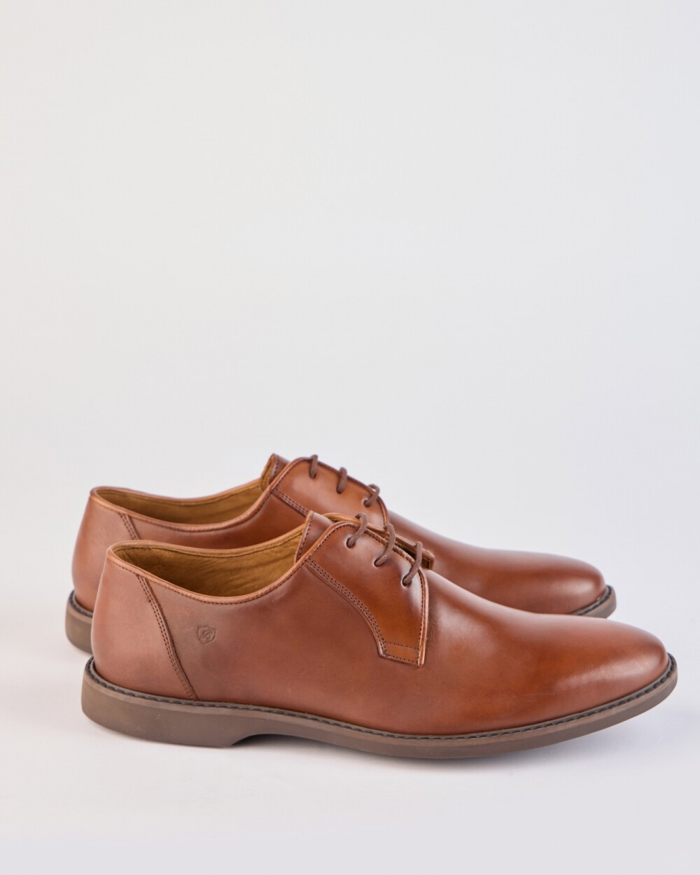 Zapato Cuero Chester Suela Goma - Negro Whisky