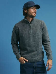 470421 REMERA HARRY Gris Oscuro