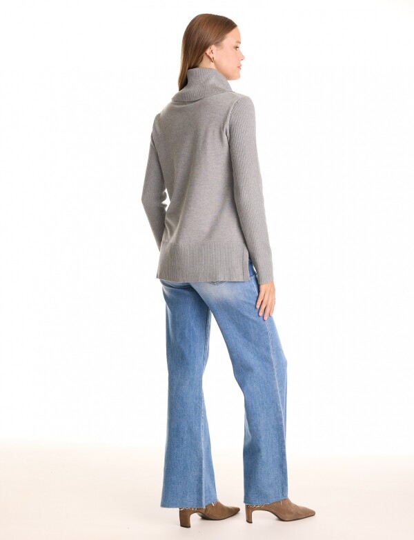 Buzo Cuello Volcado GRIS