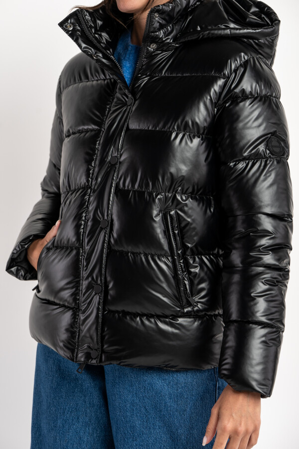 Campera Engomada Water Repellent Negro