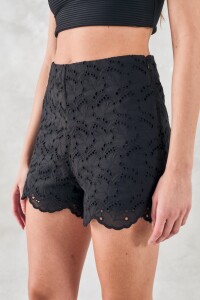 Short Broderie Negro