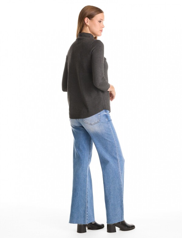 Buzo Cuello Alto GRIS