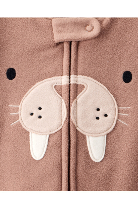 Pijama una pieza de micropolar, con pie, estampa morsa Sin color