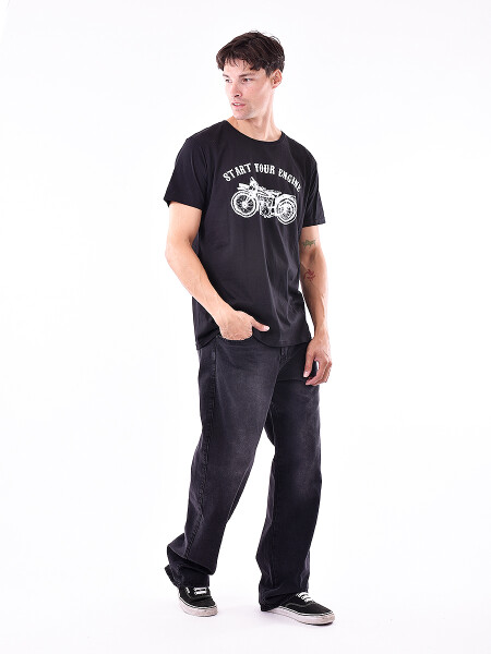 REMERA ENGINE NEGRO
