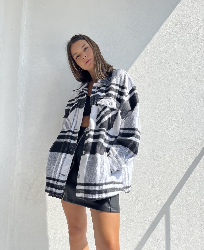 Sobrecamisa Oliver blanco y negro