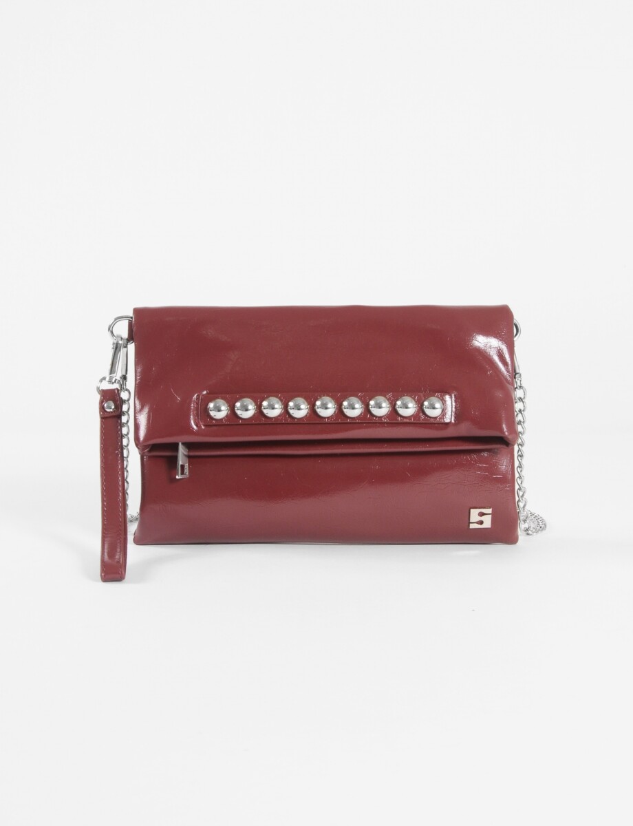 Sobre con tachas y correa - bordo 