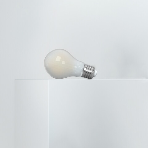 Lámpara LED bulbo 7,5W E27 blanco dinámico SONOFF SO0530