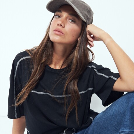 REMERA LIQUIDÁMBAR Negro