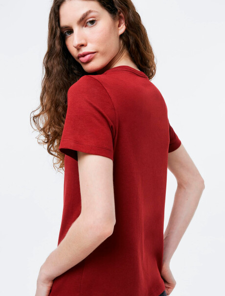 CAMISETA BÁSICA SLIM WORLD ROJO
