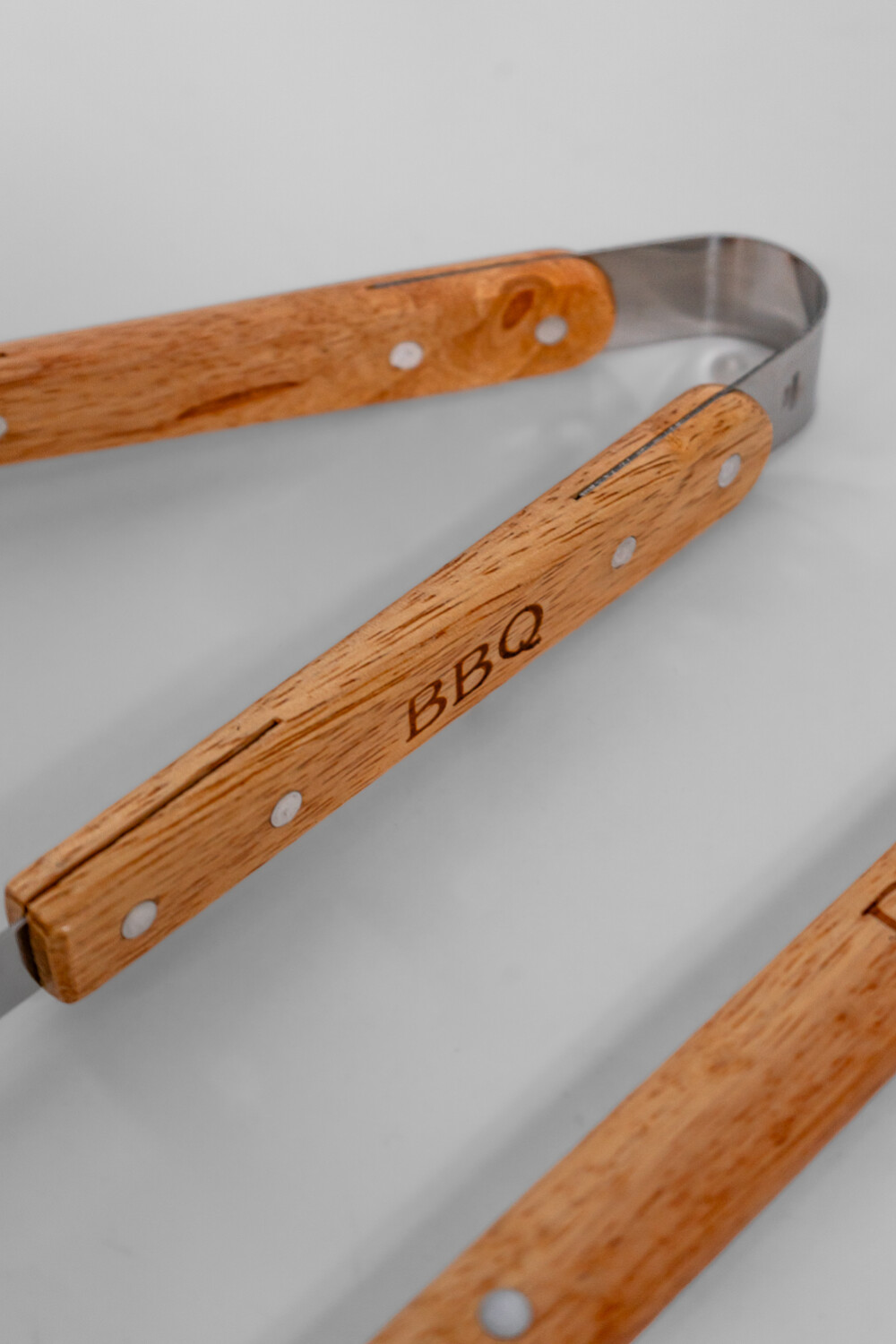Accesorios Para Parrilla Set De 3 Piezas. Pinza, Pincho Y Cuchil Color Unico