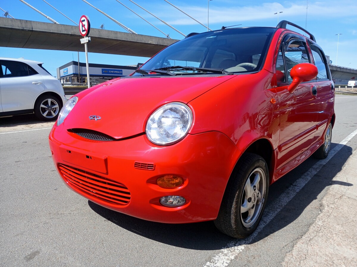 Chery QQ3 1.1 EXCELENTE ESTADO! | Permuta / Financia Chery QQ3 1.1 EXCELENTE ESTADO! | Permuta / Financia