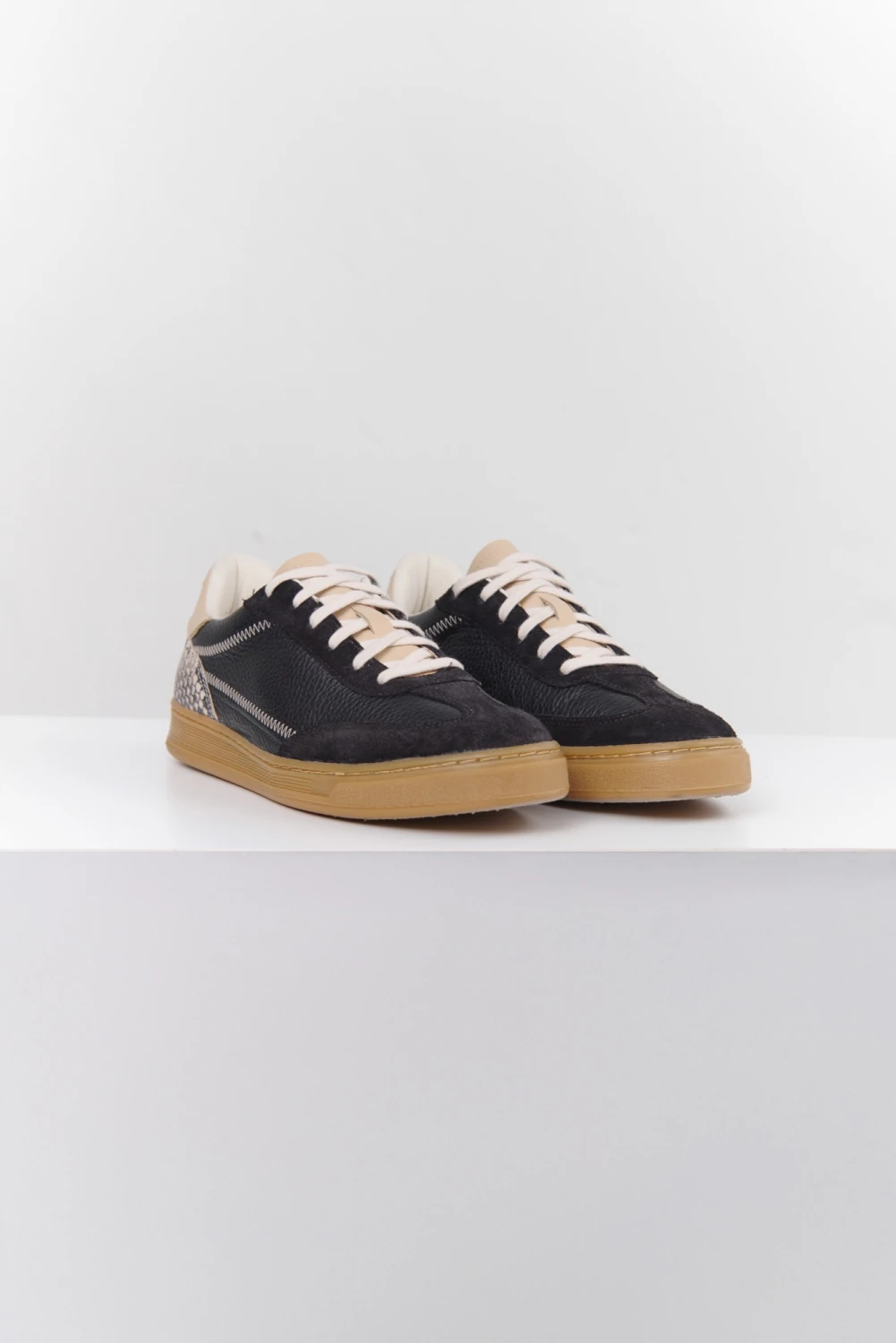 ZAPATILLA SNEAKER