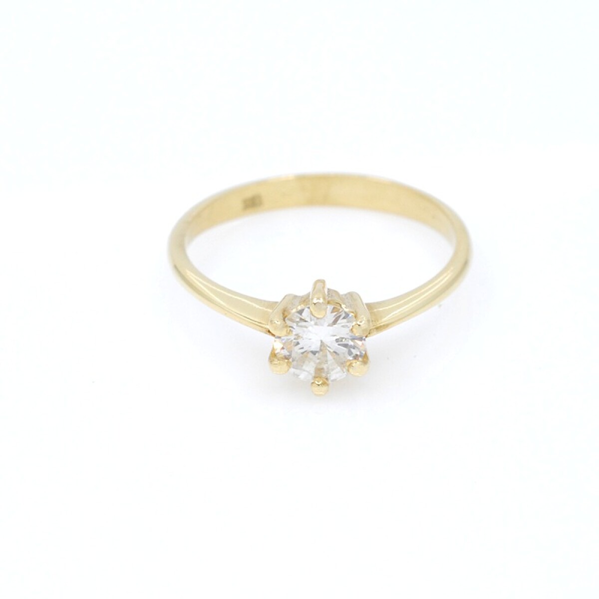 Anillo solitario en oro 18k amarillo 